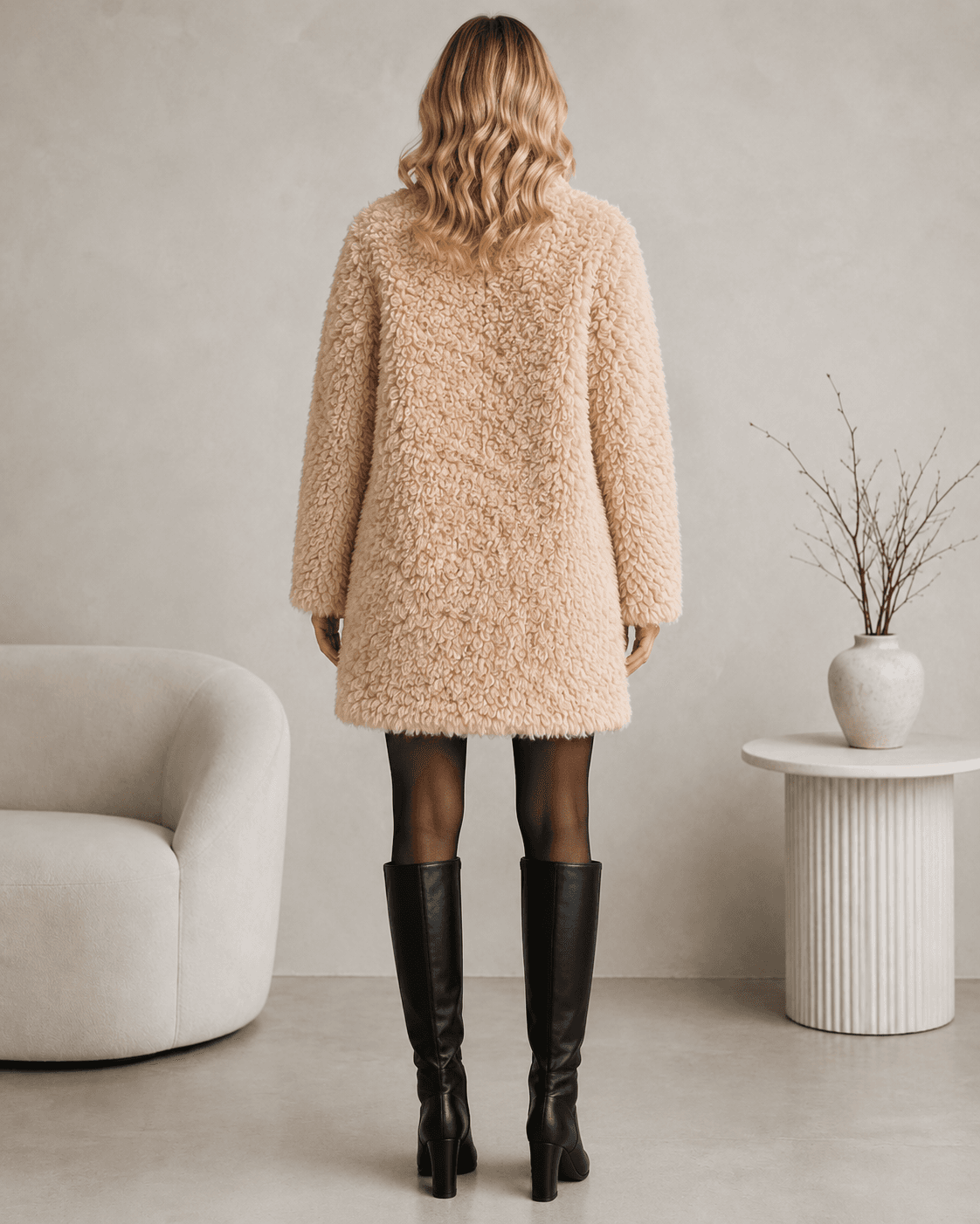 Teddy wool coat in beige, back view